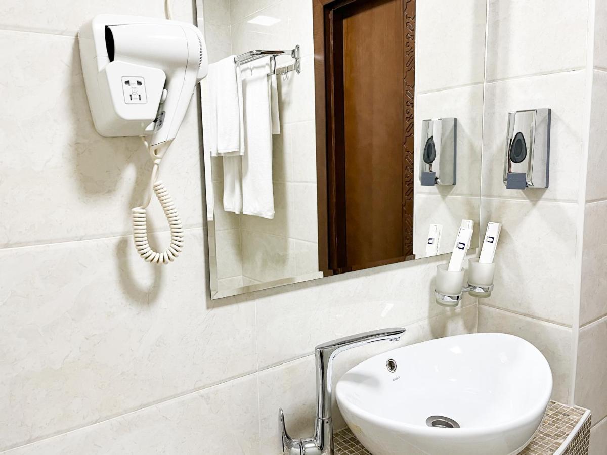 Reikartz Xon Tashkent Hotel Bagian luar foto